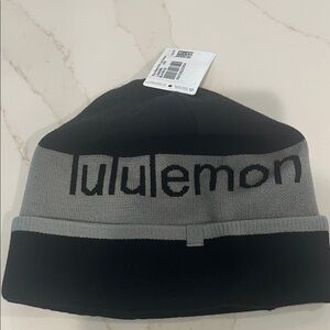 lululemon athletica Black and Gray beanie, New